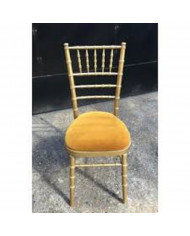 Chaise Chiavari doré en bois de hêtre Europe